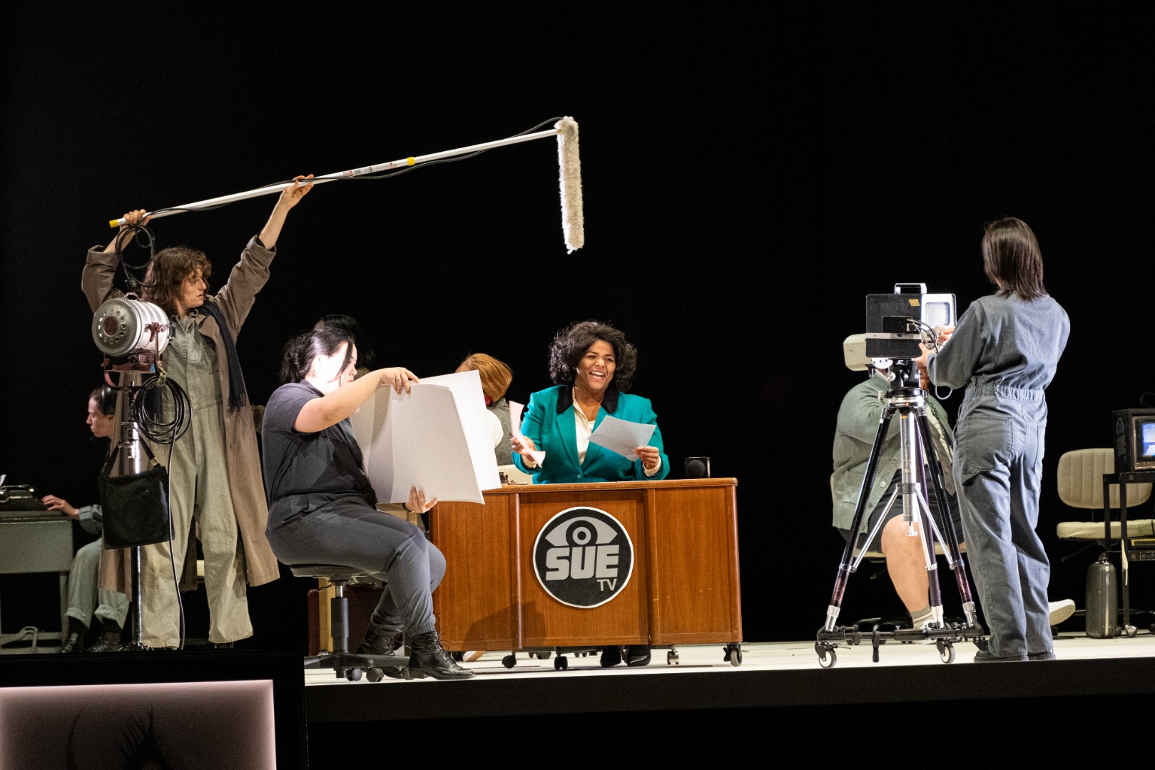 Complications in Sue