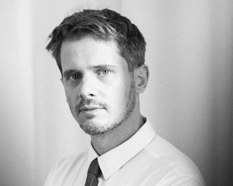 Spears image and text